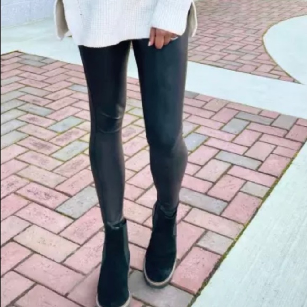 Dolce Vita Pepper Black Chelsea Booties